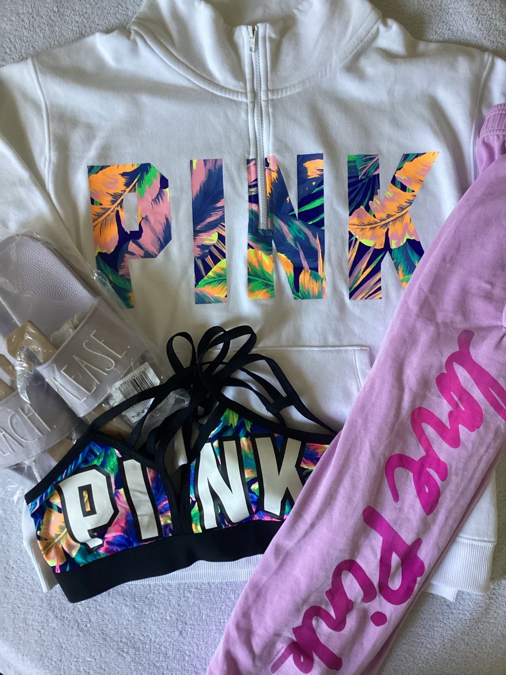 Victoria’s Secret PINK Tropical Palm Zip Up Sports Bra Ombré Joggers Rae Dunn